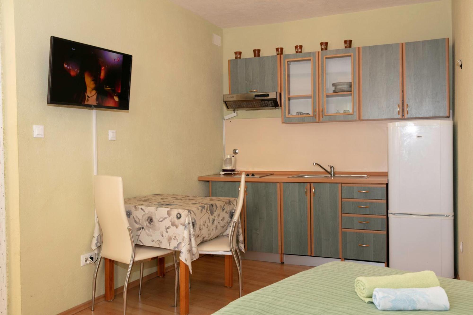 Apartmani Darinka Baska Voda Bagian luar foto