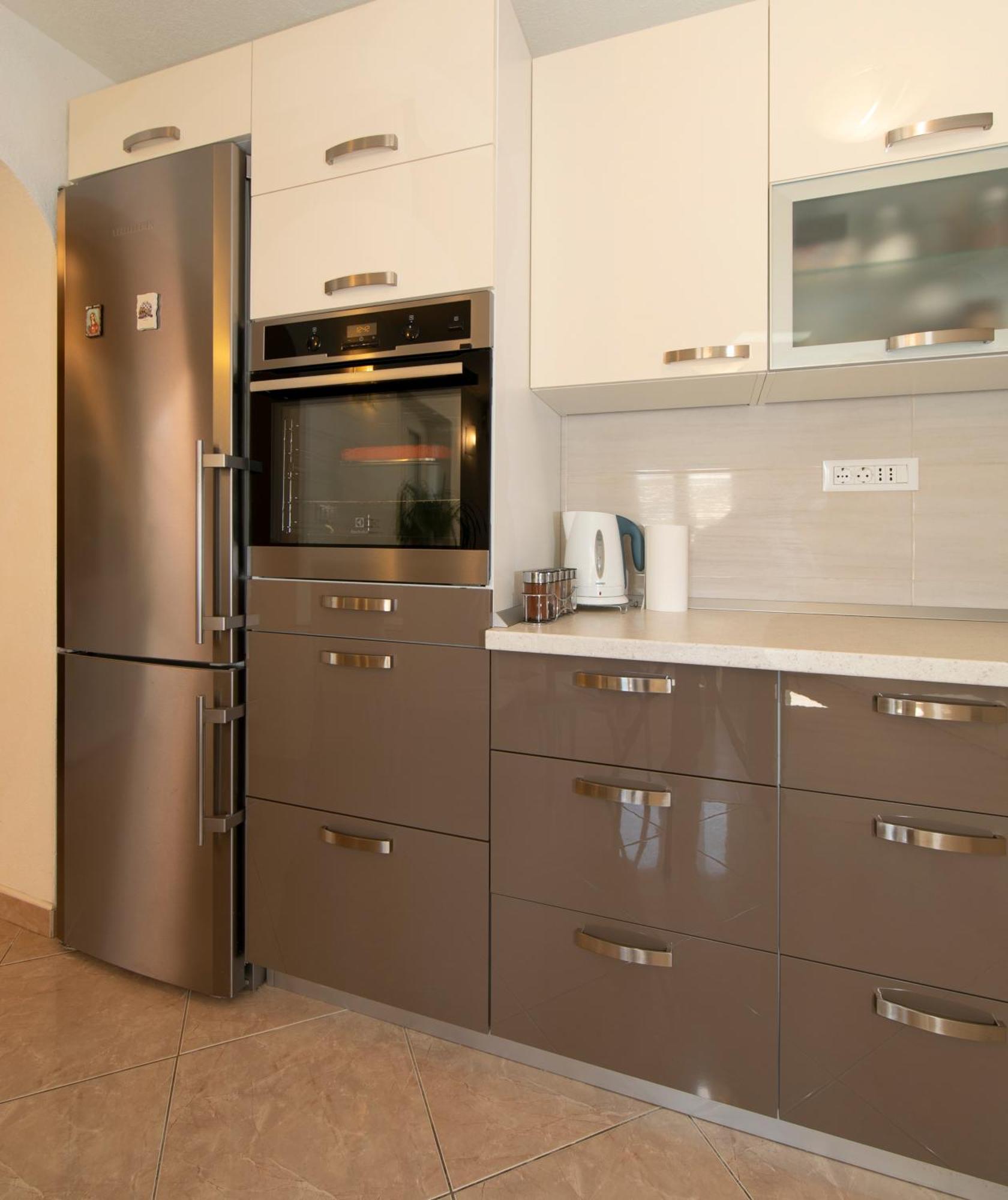 Apartmani Darinka Baska Voda Bagian luar foto