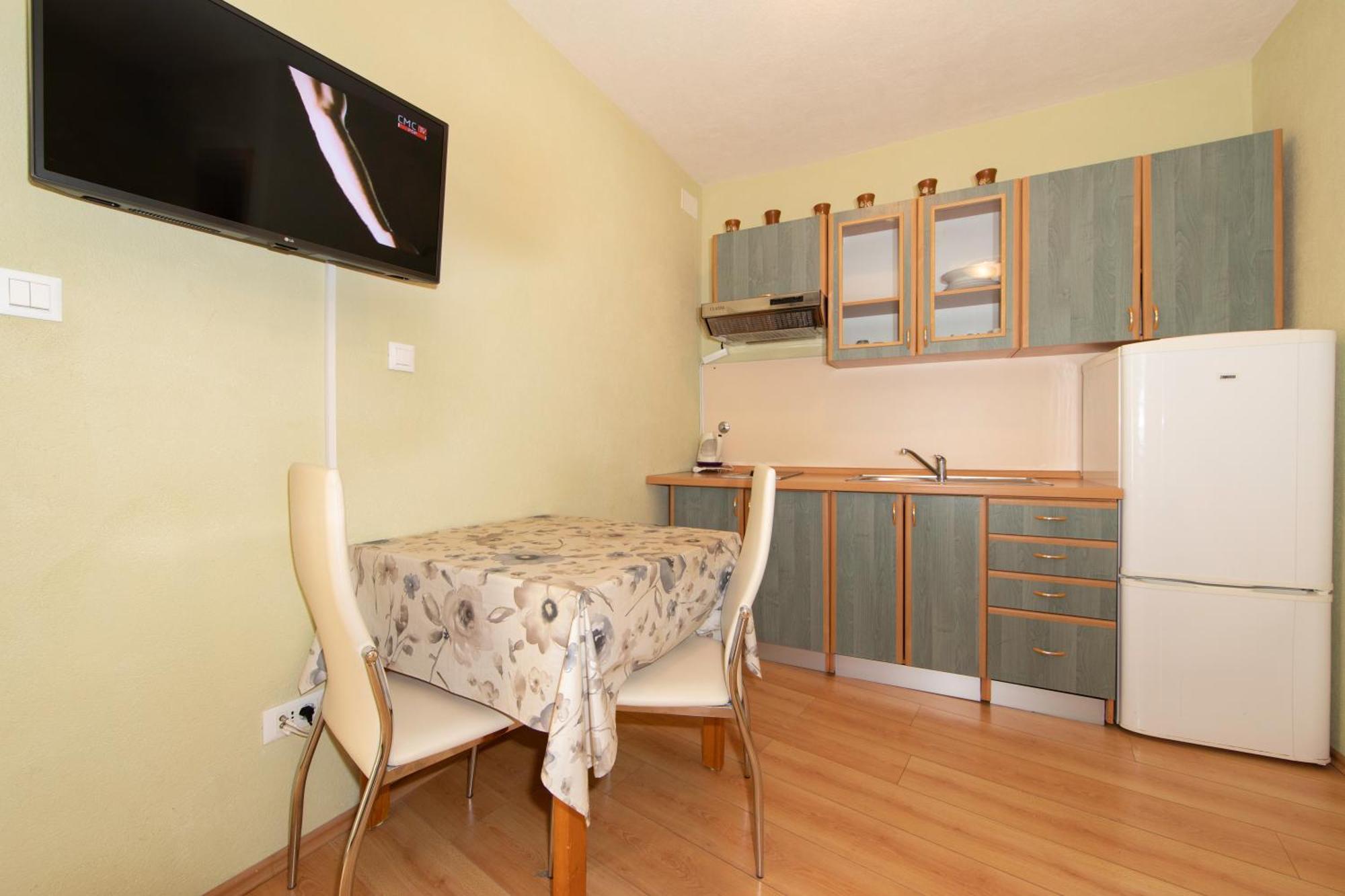 Apartmani Darinka Baska Voda Bagian luar foto