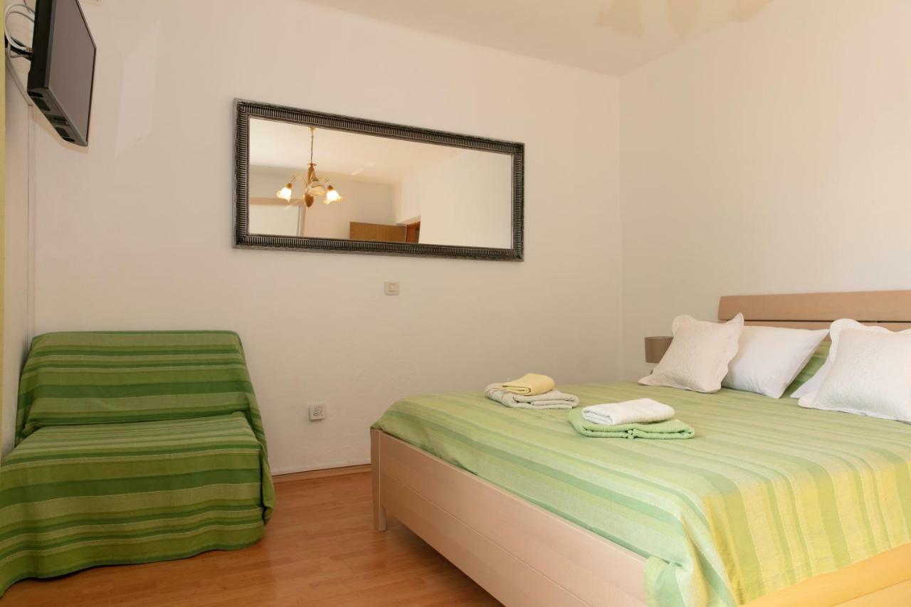 Apartmani Darinka Baska Voda Bagian luar foto