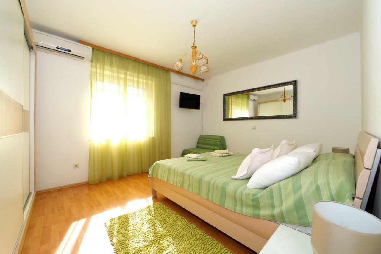 Apartmani Darinka Baska Voda Bagian luar foto