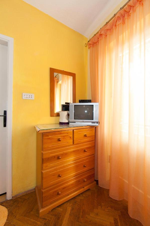 Apartmani Darinka Baska Voda Bagian luar foto